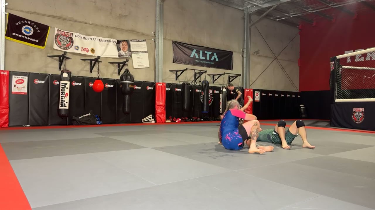 Over 40s Open mat at GMAA. Supporting the older grapplers in our academy in a chill  supportive sesh