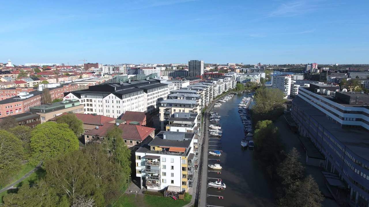 Flying over Bällstaån in Sundbyberg
