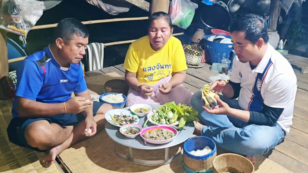 อาหารบ้านนาพาแซ่บ.