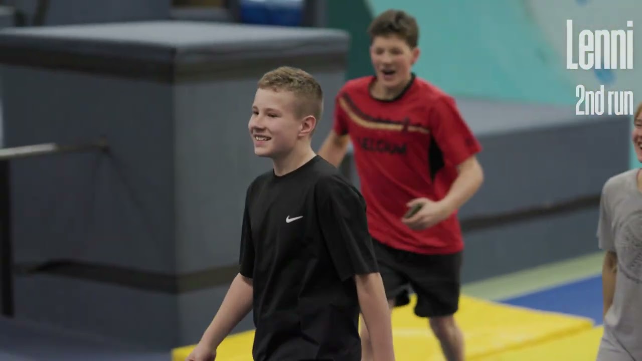 Moose Race parkour competition!