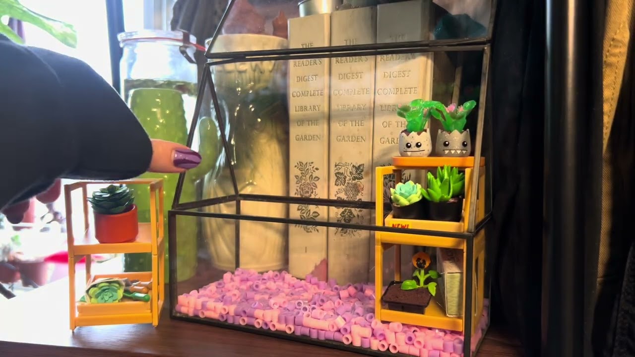 Creating a Miniverse Greenhouse!