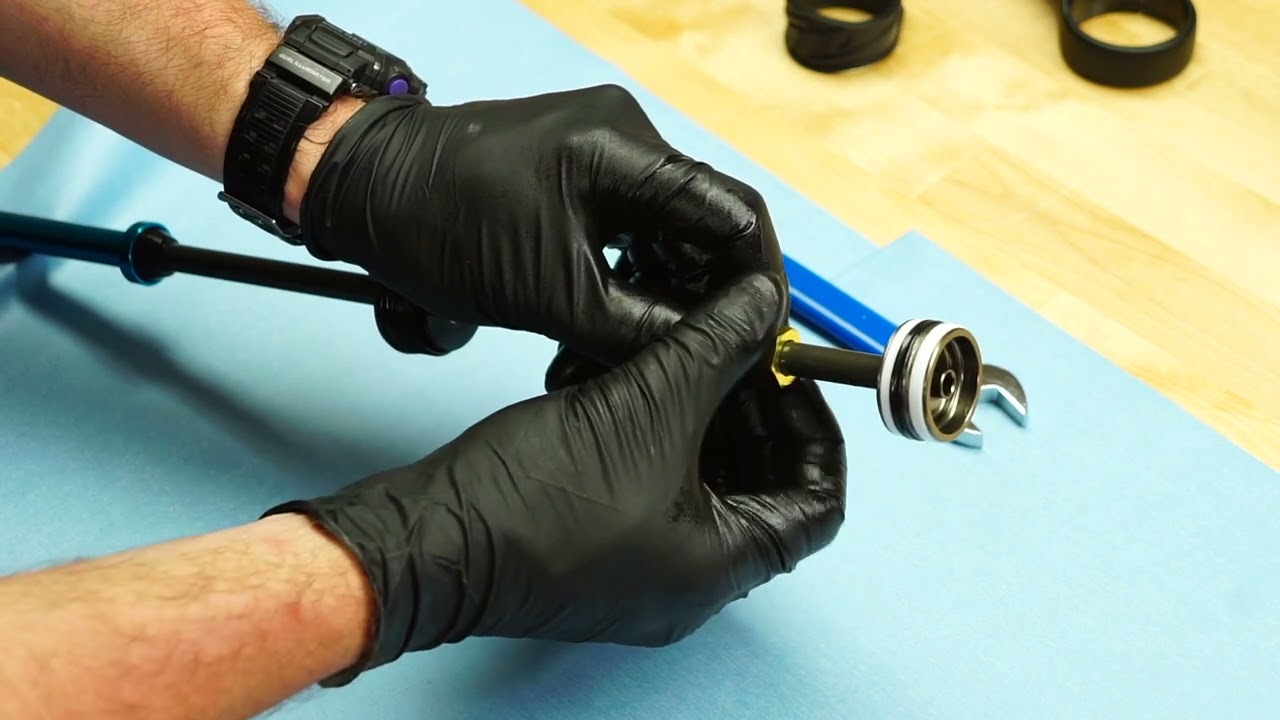 Manitou Dorado Expert and Pro Air Spring Leg Service