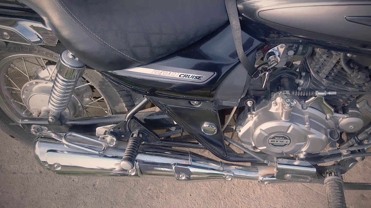 Bajaj Avenger 220 Cruise con escape Bronco