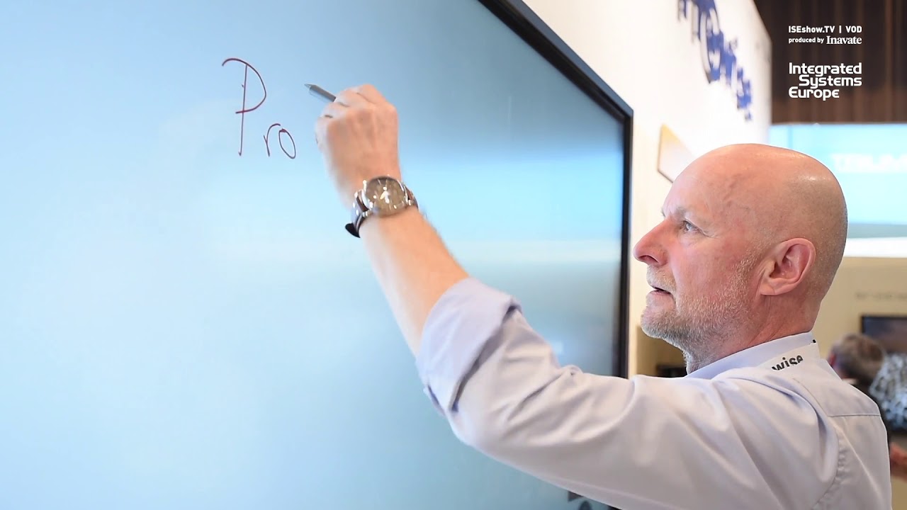 Prowise demonstrates touhcscreen capabilities