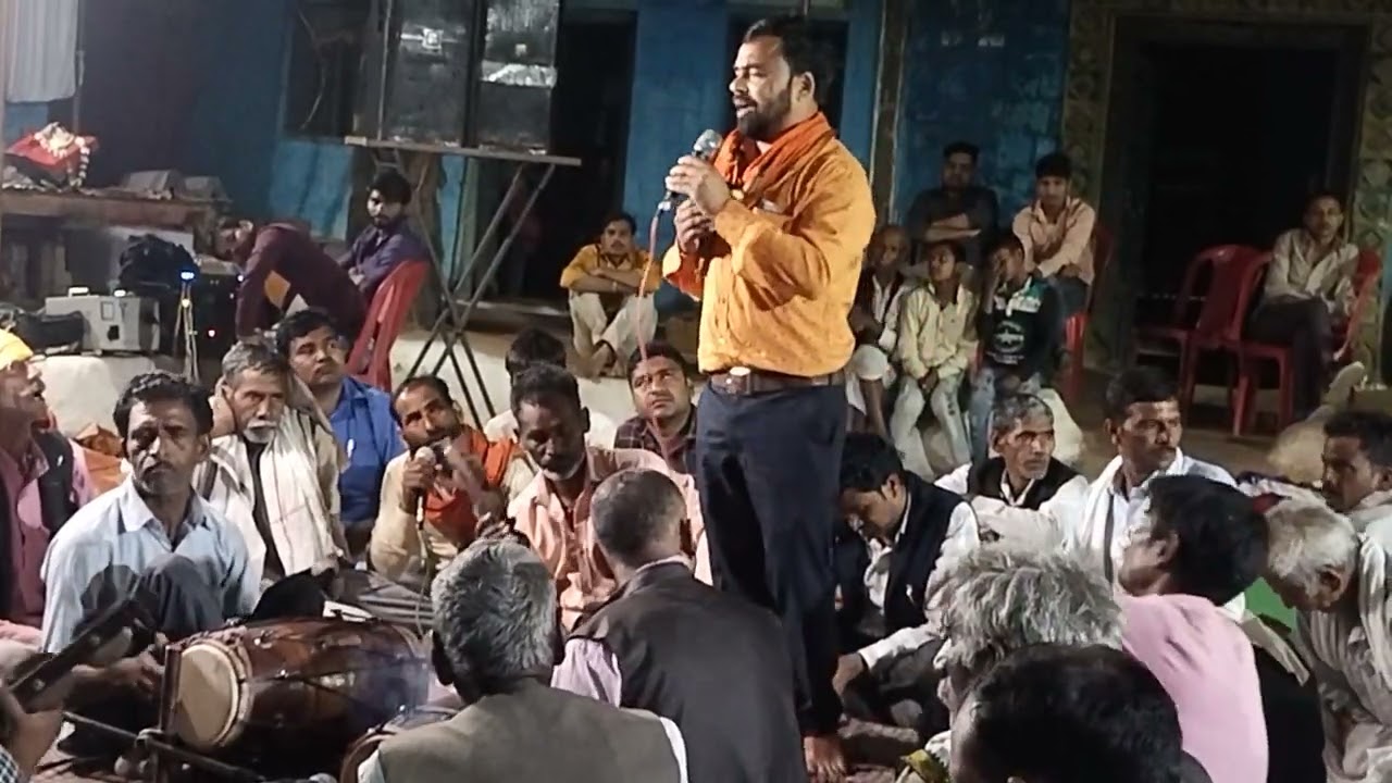 फाग गायक रामवीर सिंह बघेल अपने गांव काशीपुरा में  (फेलाई हो ऐसी काम कला पेलाई) 27/03/2023