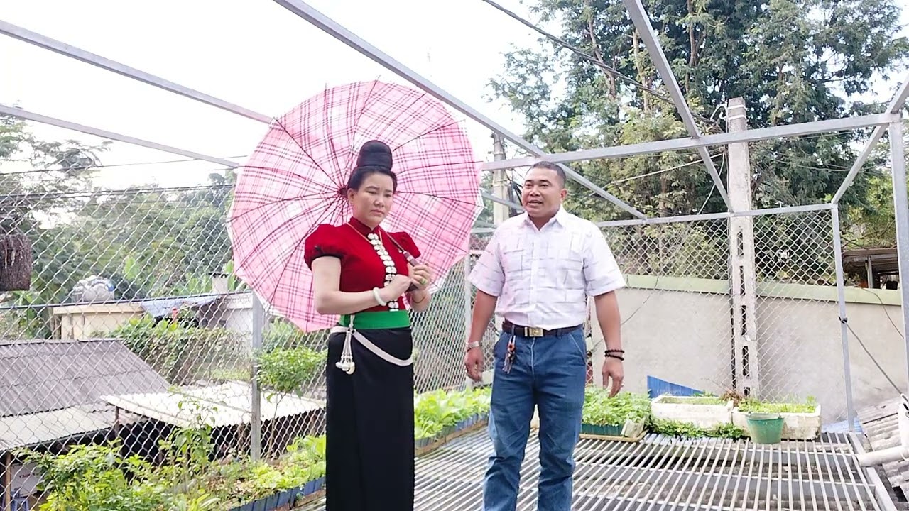 Mỹ Duyên lên chieng bôm gặp được anh chàng đẹp trai hát cực hay