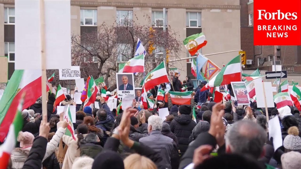 Iranian Community In Toronto, Canada Holds Rally In Solidarity With Protestors In Iran