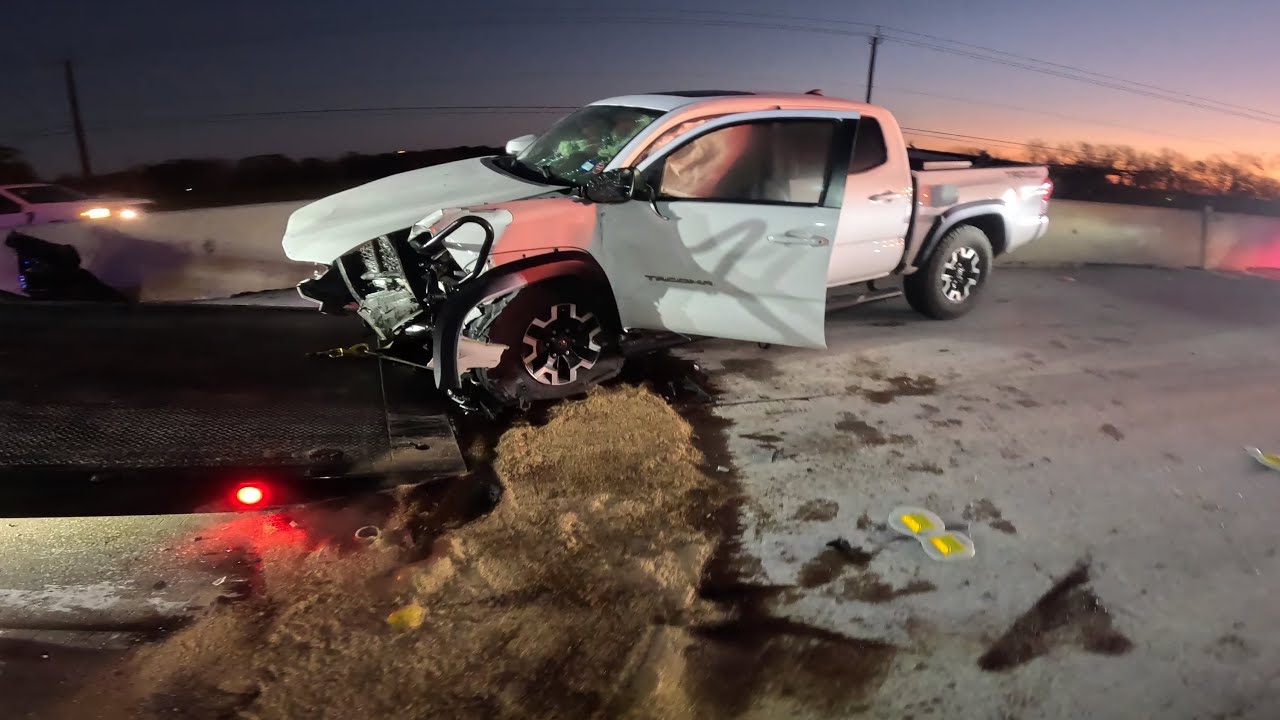 Monday Morning Major! Toyota Tacoma & Chevy Malibu Go Head On! @towtruckgeek