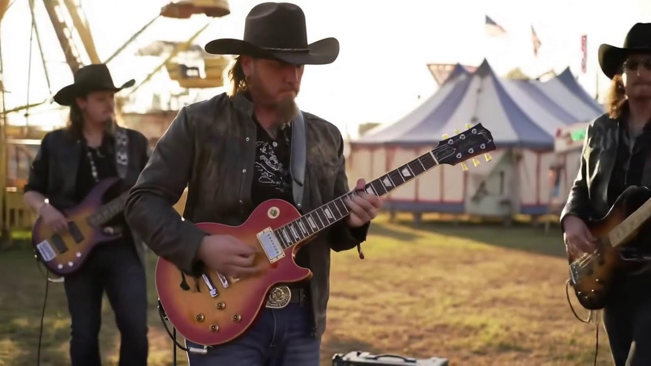 Country Rock Soundtrack – Highway Dust & Outlaw Dreams Inspired by Lynyrd Skynyrd