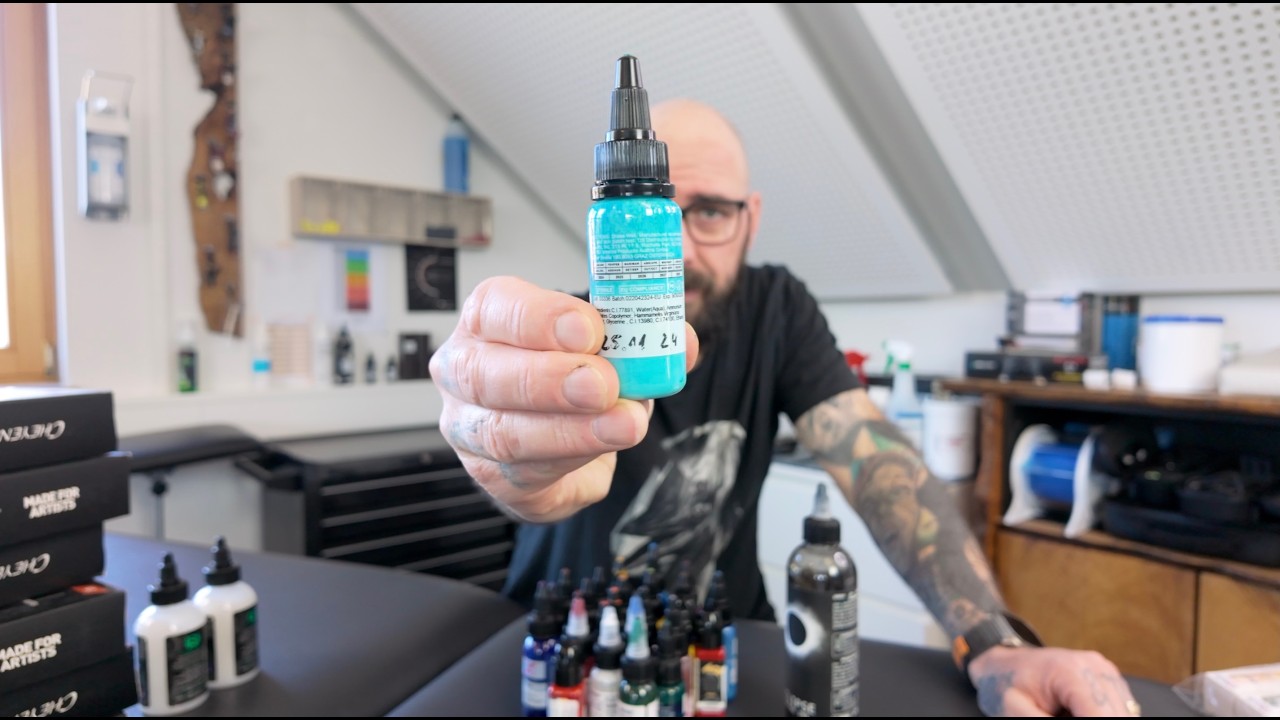 Farbendesaster, die Tattoofarben wandern in den Müll