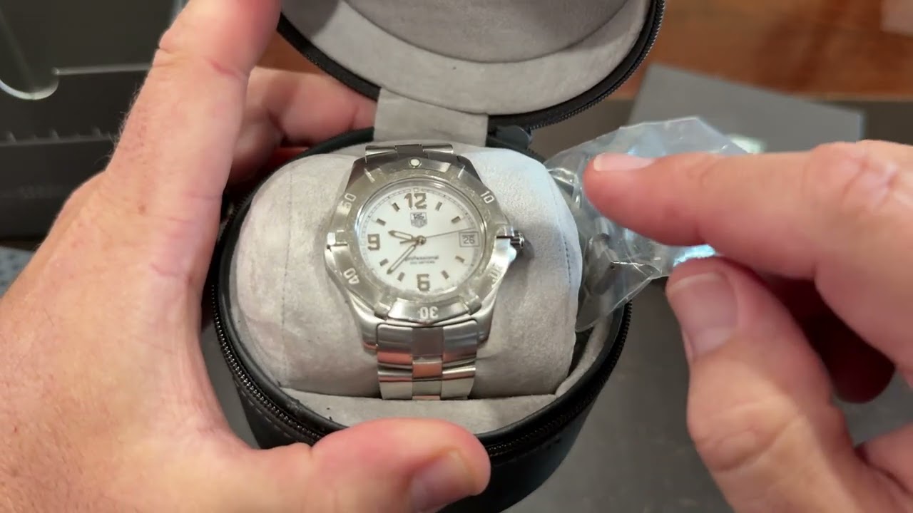 My First Swiss Watch Ever! Tag Heuer2000 WN1111 Review! #tagheuer #swisswatch #tag #review #vintage