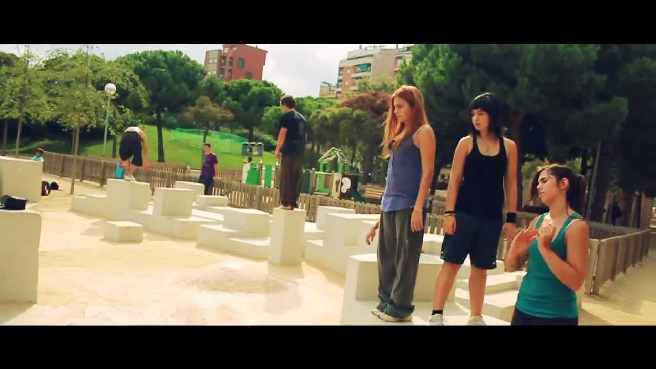 Random Lives | Parkour, stunts... everything but seriousness
