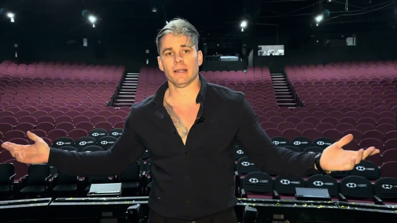 Quieren saber que pasa tras bambalinas de la obra El Fantasma de la Ópera? 