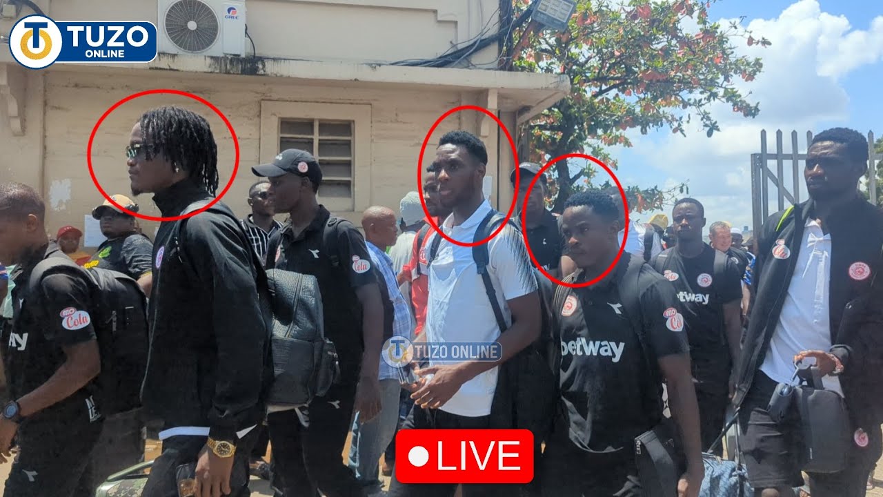 🔴LIVE_Mapokezi Ya KIFALME Mastaaa SIMBA Wateka BANDARINI Baada Ya DABI | OURA, LOEMBA Wakosha