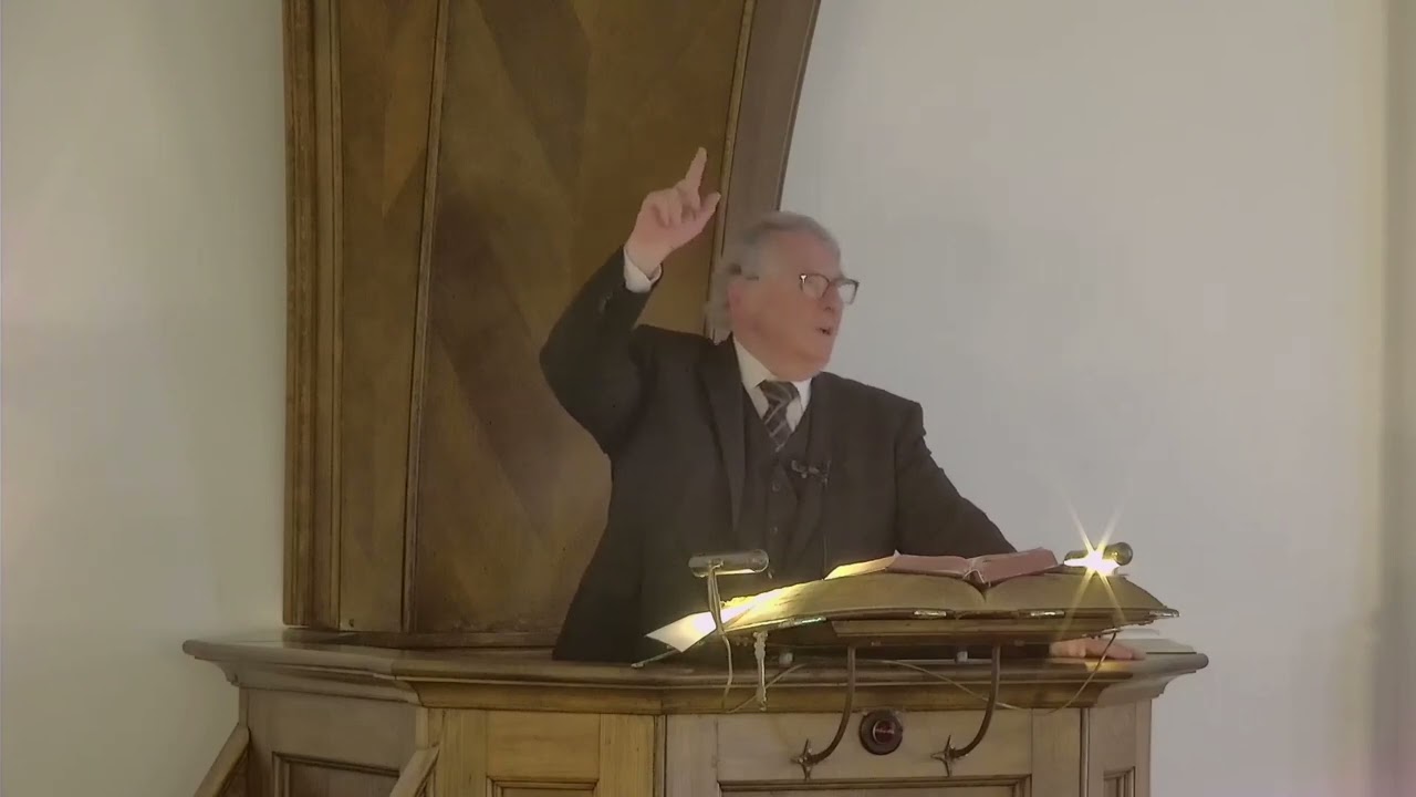 U gaat straks naar huis en dan moet u eens luisteren naar wat de HEERE dan tegen u zegt?