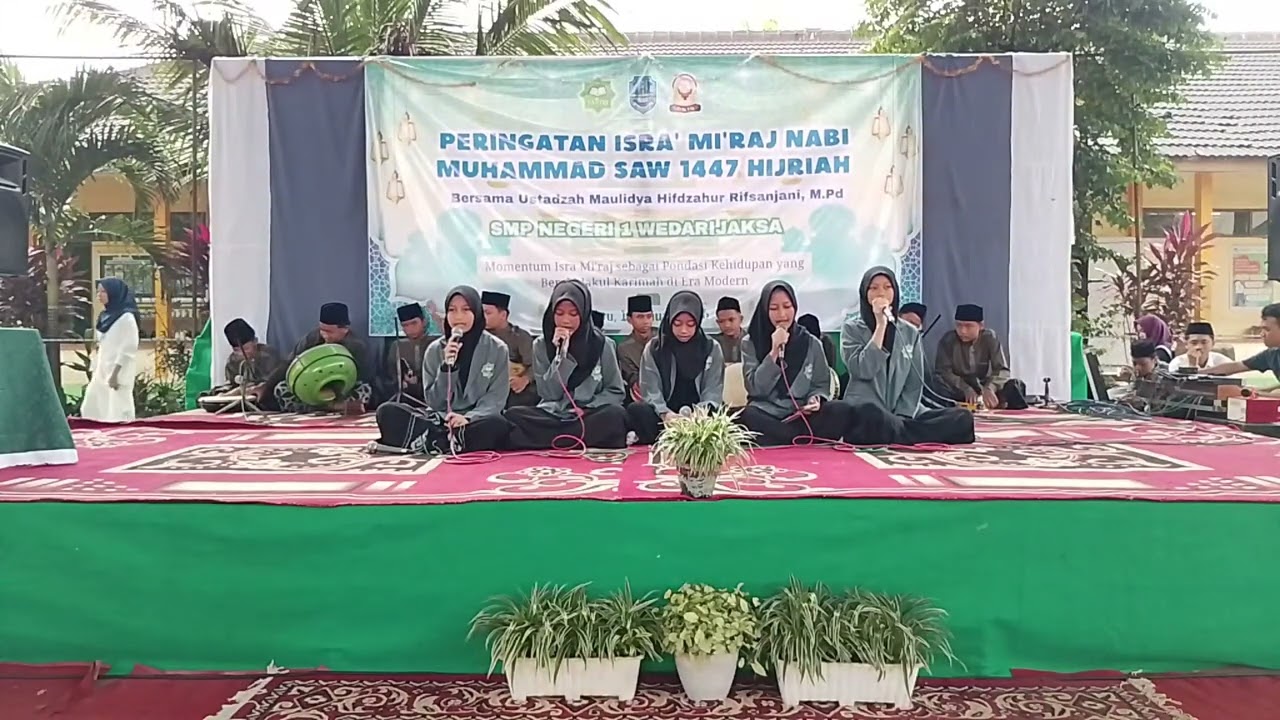 PERSEMBAHAN PEMBUKA ACARA KEGIATAN ISRA MI'RAJ OLEH GRUP REBANA EL FAIRUS DENGAN JUDUL RAQATTA 'AINA