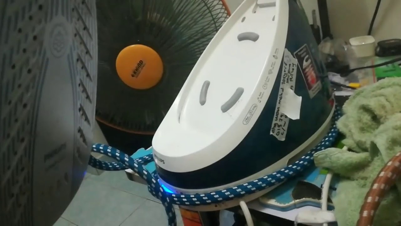 DVLOG35: IRON PHILIPS MODEL GC9670 BERKEDIP PADA ECO DAN POWER BUTTON.