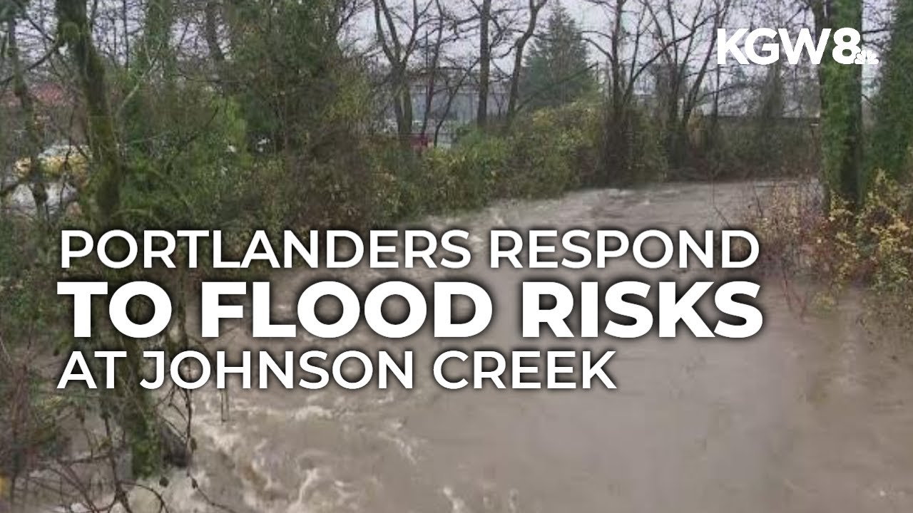 Portlanders pack sandbags as Johnson Creek rises and flooding threat grows