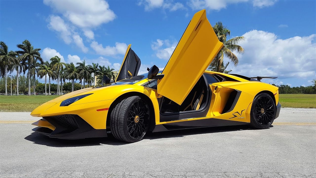 Lamborghini Aventador SV LP 750-4 Superveloce Start Up Ride Exhaust Sound Revs Exterior Interior