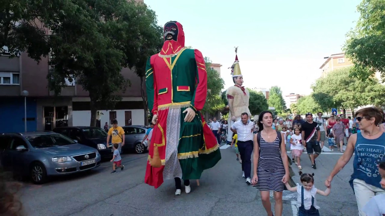 Gigantes de San Juan Pasacalles. Donibaneko erraldoien kalejira. Pamplona Iruñea.