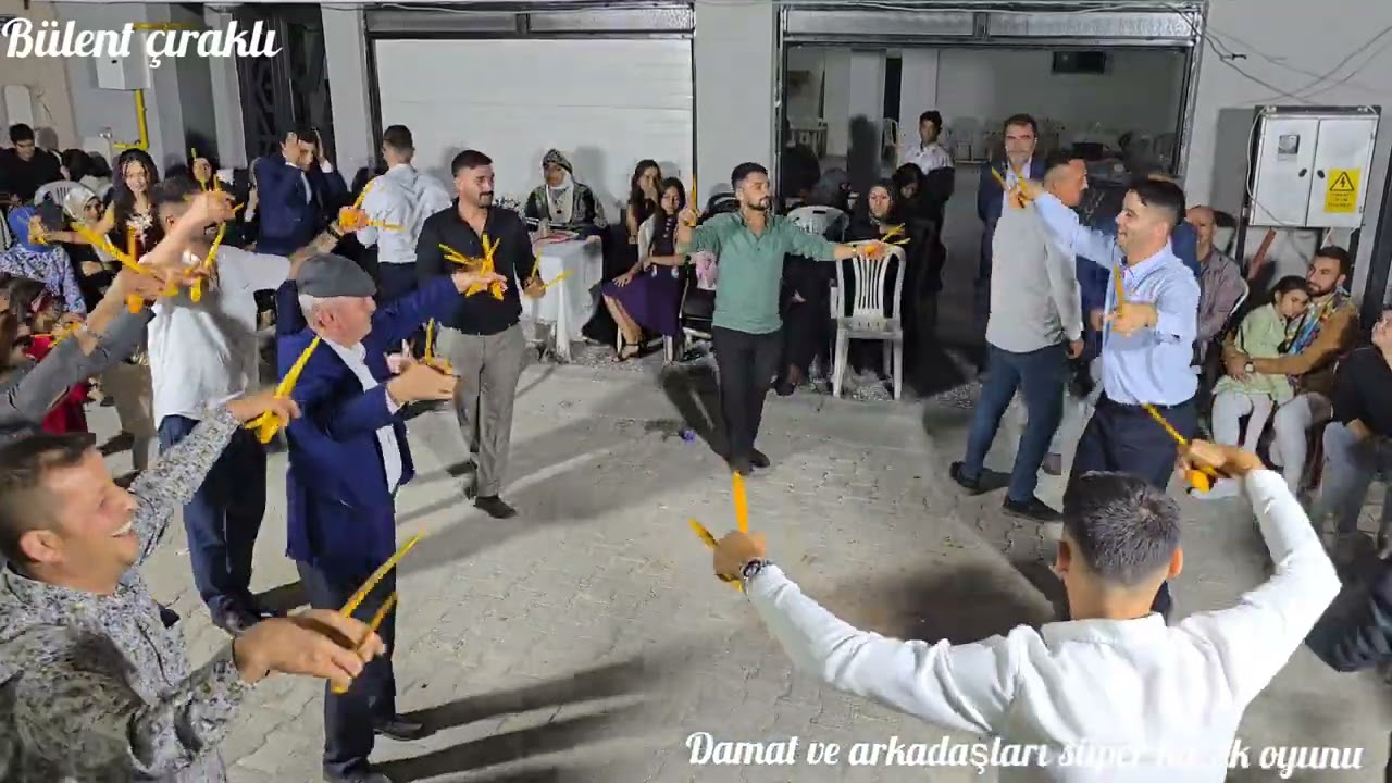 Damat ve arkadaşlarından süper Tabandan ve kaşık havaları #emirdağ #düğün #oyun #kaşık 🎶🎻🎙🎹🎸🎤🎵