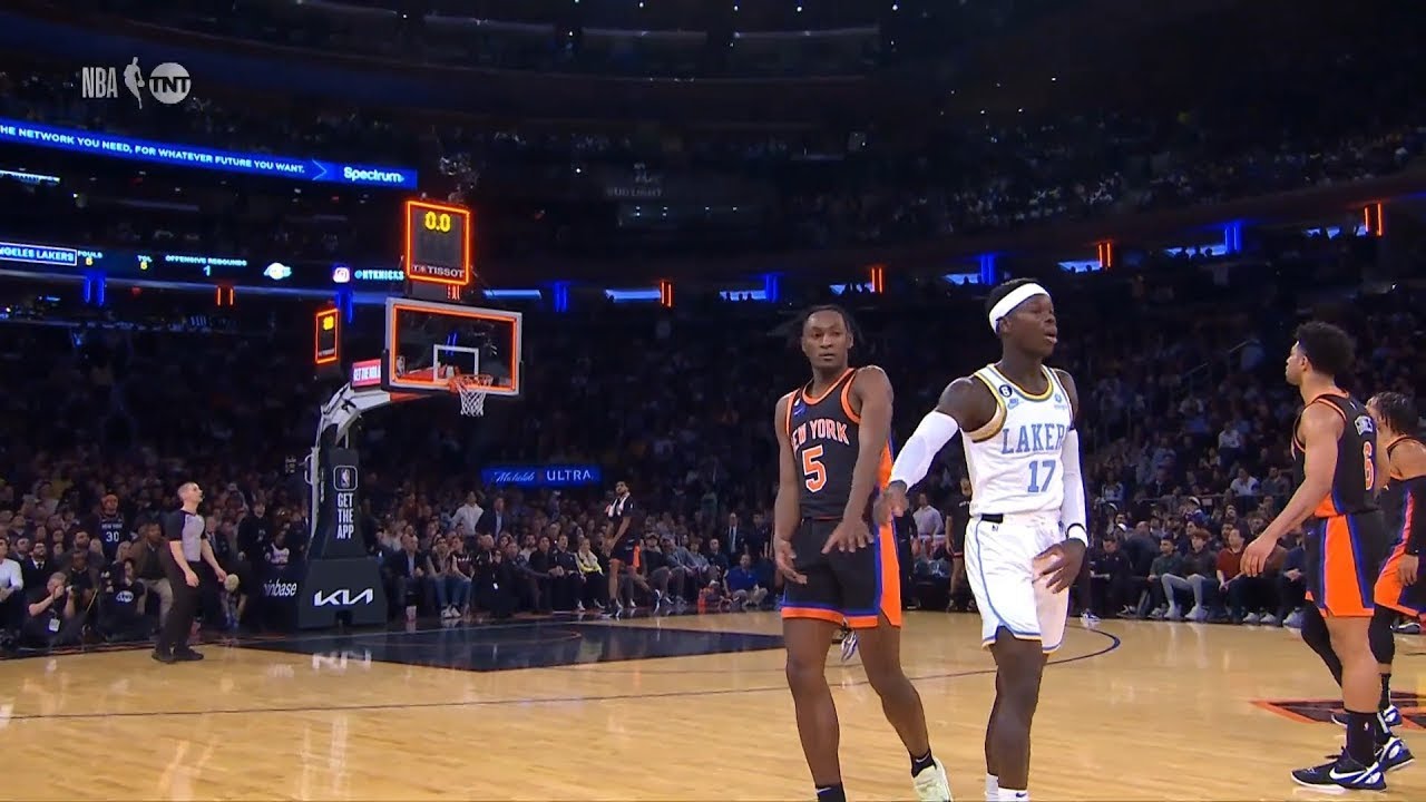 Dennis Schroder with the No-look shot from Half to beat the buzzer! UNREAL😲