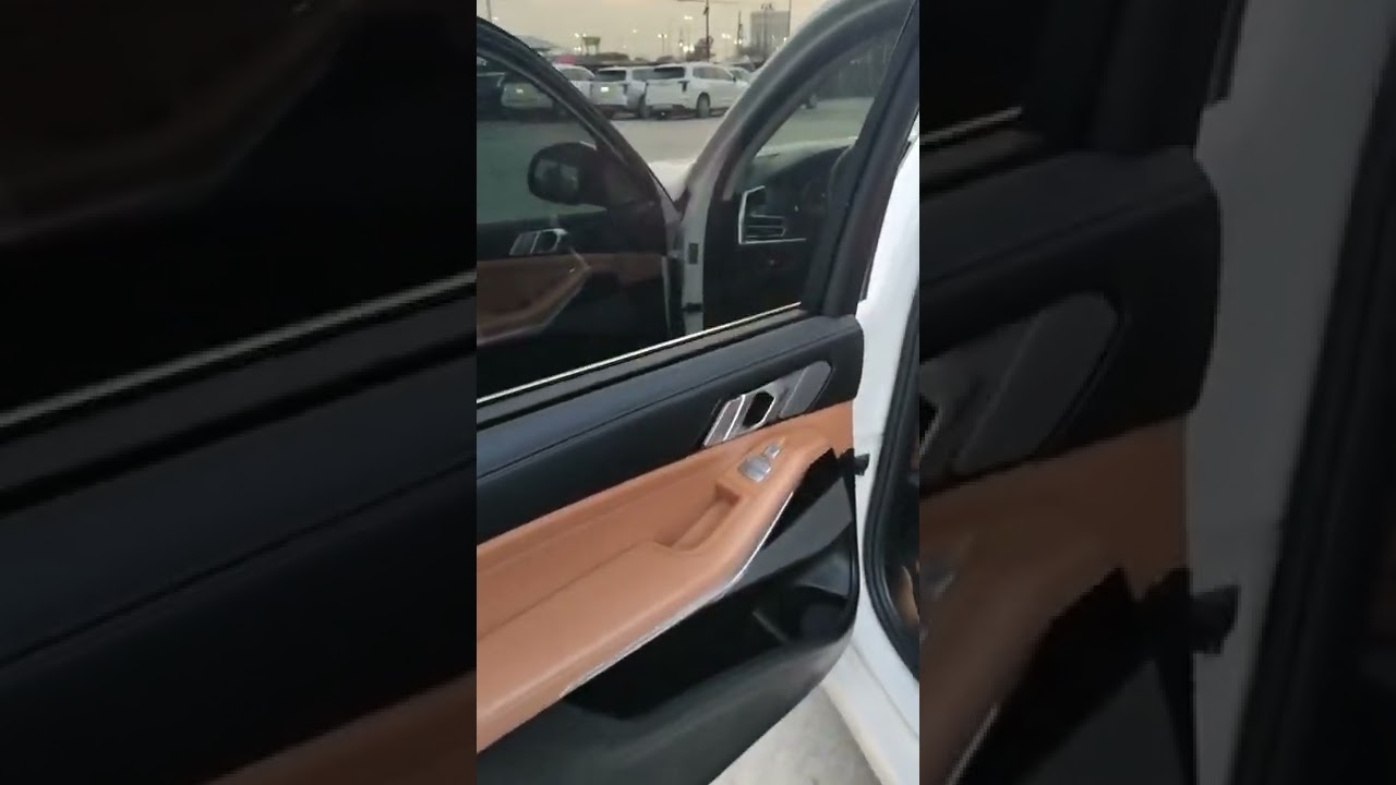 2021 BMW X7 Captain Chairs