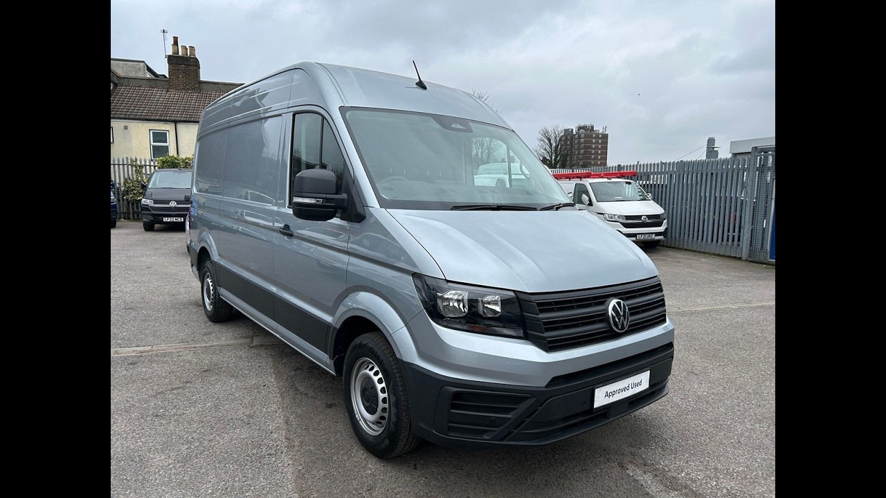 Volkswagen CR35 Panel van Commerce Plus MWB 140 PS 2.0 TDI 6sp Manual FWD