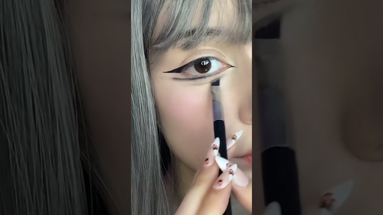 Eyes makeup tutorial / Japanese makeup #japan #makeuptutorial #eyeliner #eyemakeup #biggereyes