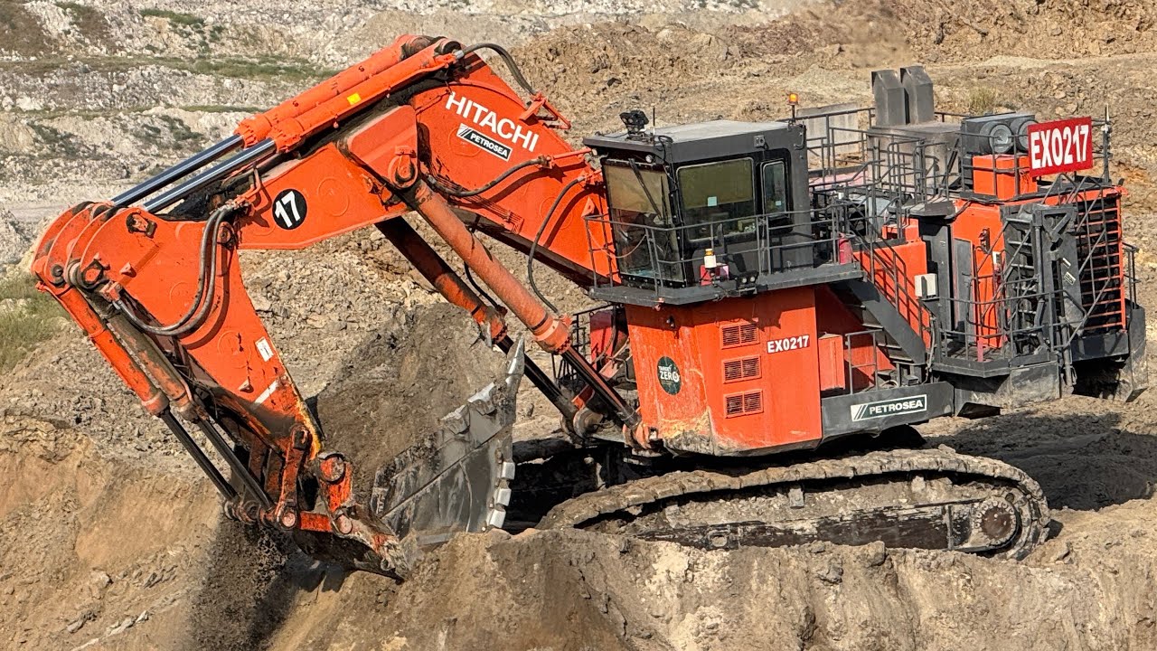 Big Diger Hitachi Ex 2600-6 Epic  Fotage in action || Loading Sand material on Caterpillar 777 & 785