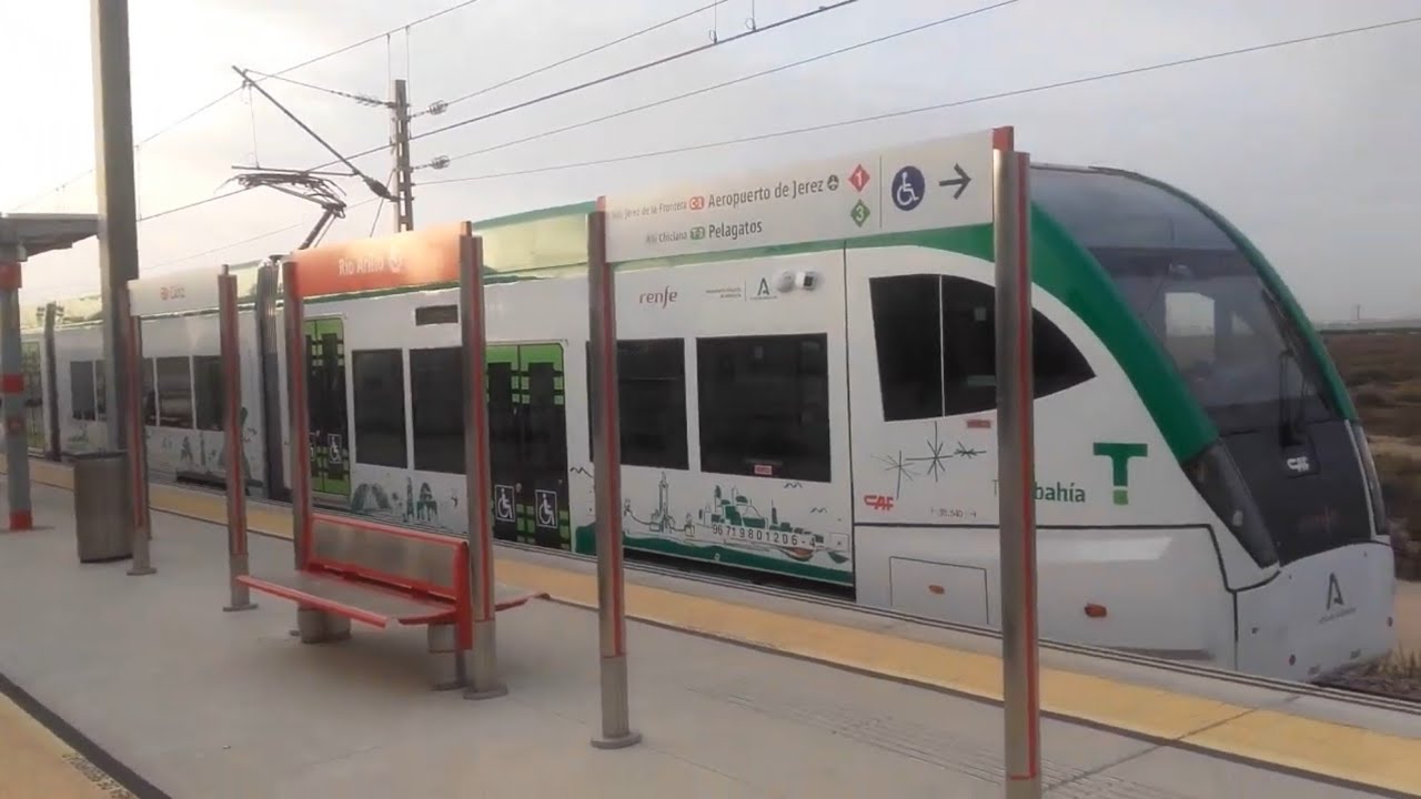 Llegando a Río Arillo en Trambahía / MD sin parada / transbordo a Cercanías Civia