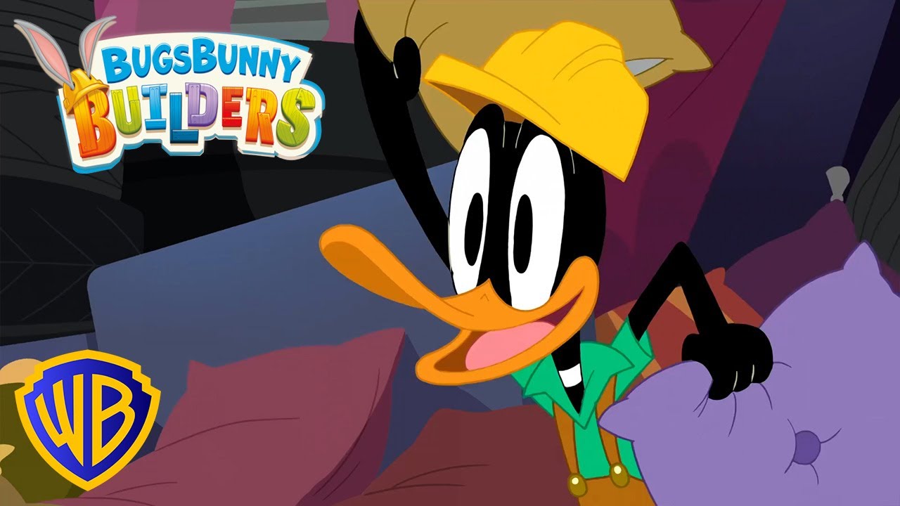 Luta de Travesseiros! 😆 | Bugs Bunny Builders 🇧🇷 | @WBKidsBrasil​