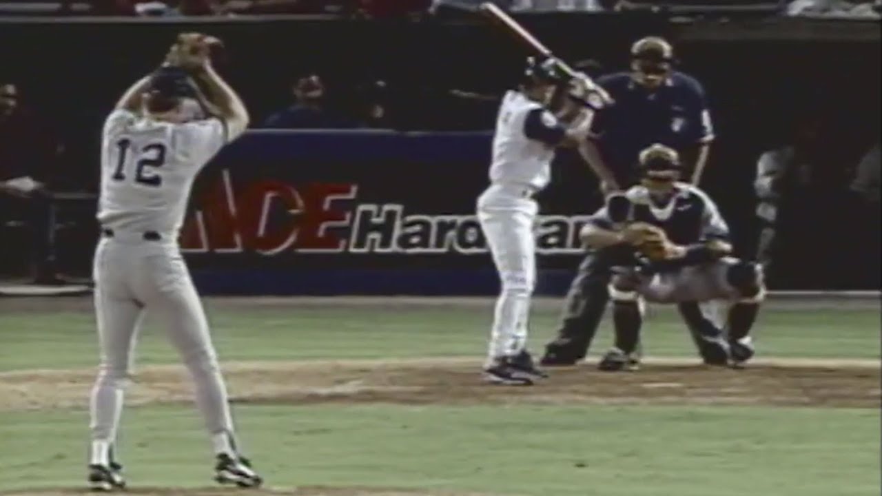 Wade Boggs the pitcher?! Boggs pitches SCORELESS inning in relief!