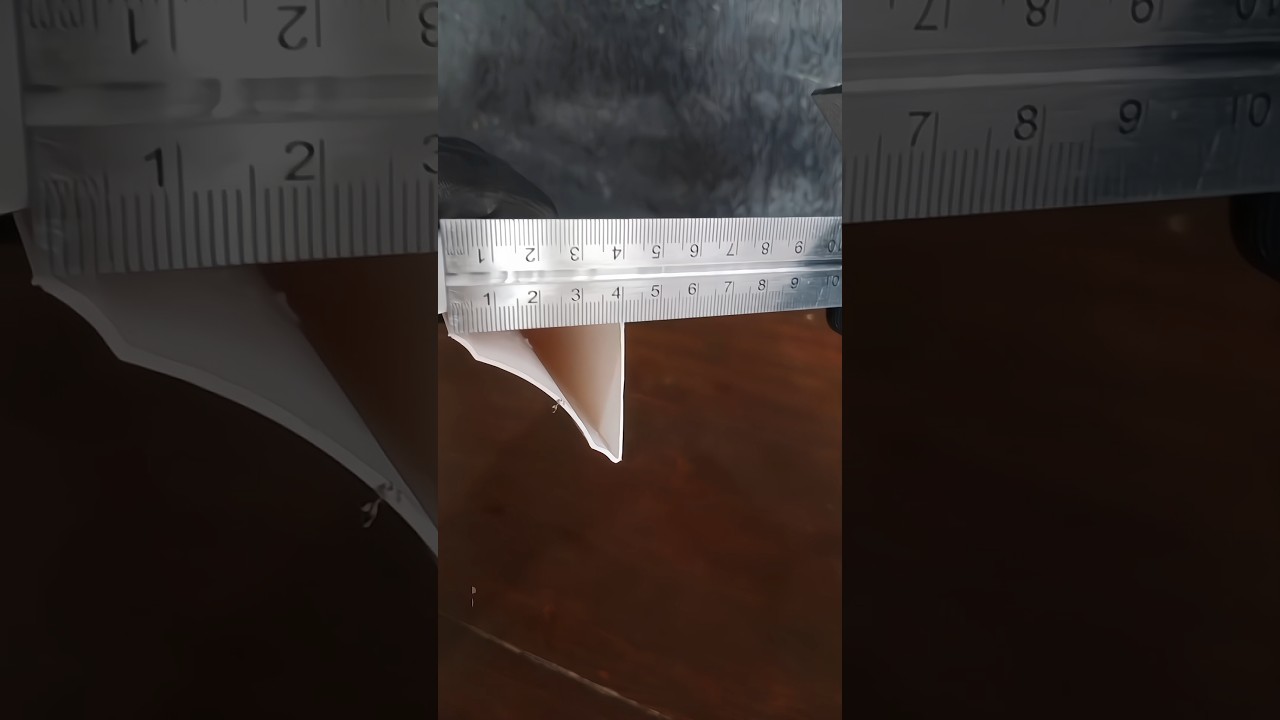 Technique for cutting corners of PVC palpon trim