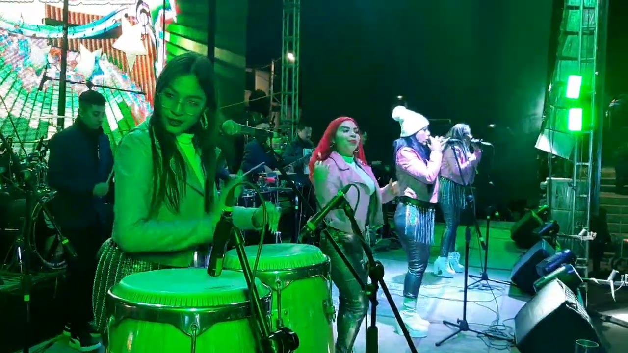 Estrellas de Ale Roldán (El Verde De Tus Ojos) en San Juan Tianguistongo Edo de Méx