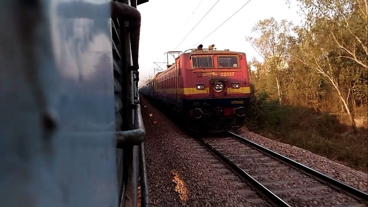 Offlink WAP-1 of GZB in lead of 12017 NDLS - DDN Shatabdi