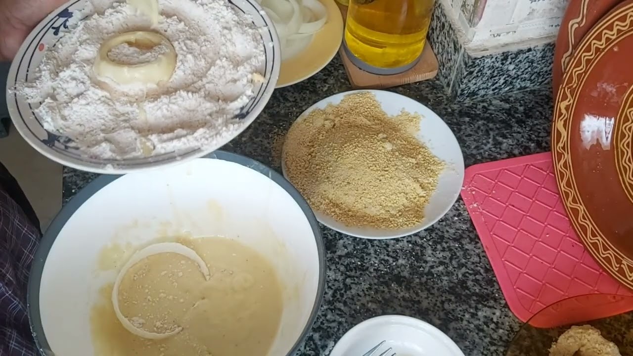 تحضير البصل مقلي مقرمش على شكل دوائر🥨🧅😋