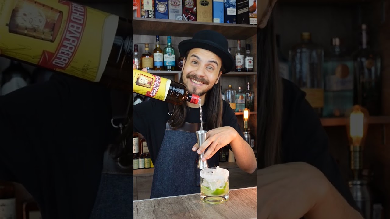 "BARTENDER elabora una CAIPIRINHA" Recuerda siempre beber en forma responsable. 