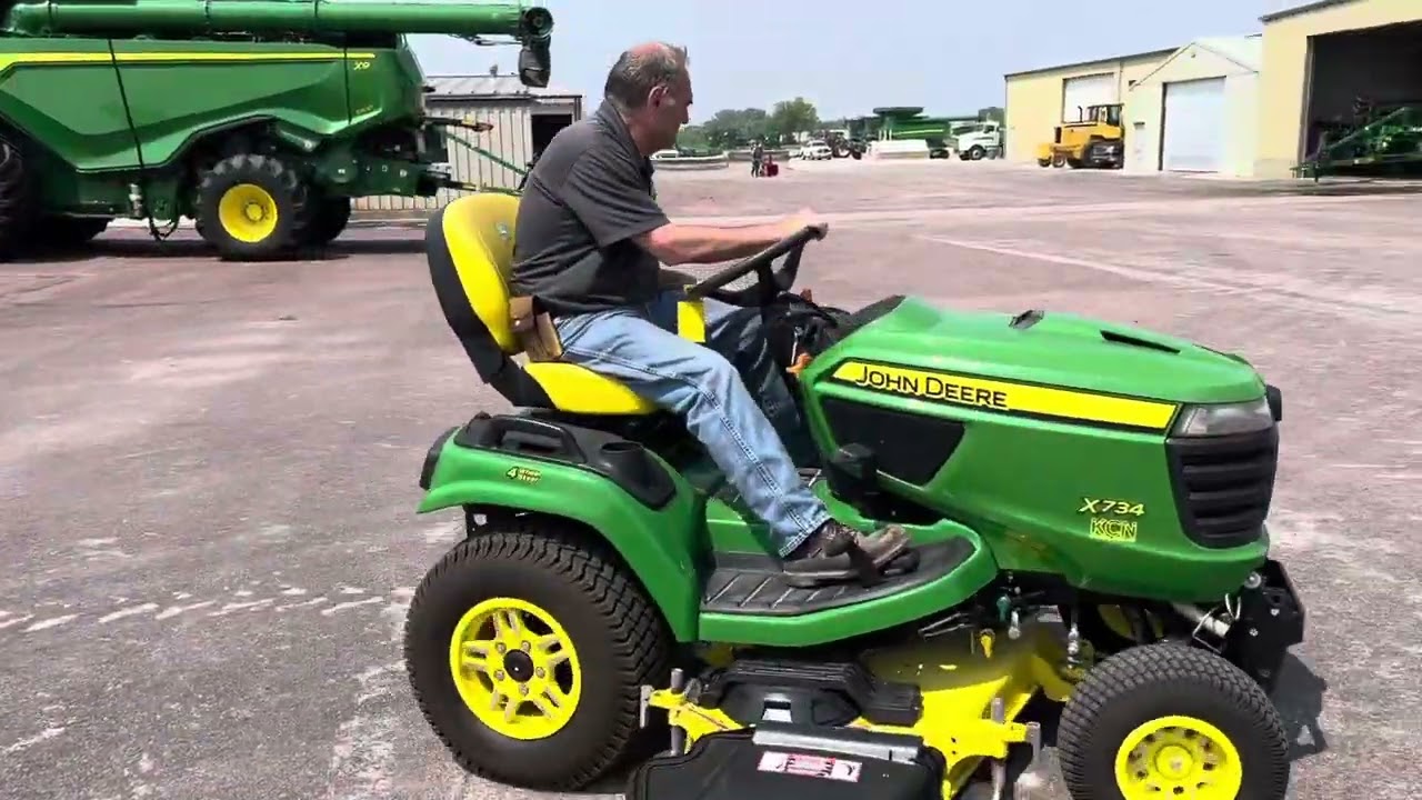 2021 John Deere X734 Mower