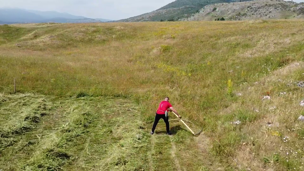 Kupres - Ko&scaron;enje trave