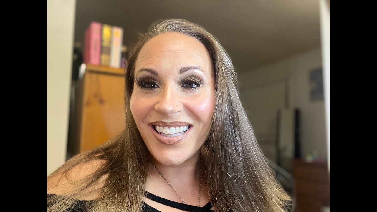 Holiday Makeup || Natasha Denona Gold