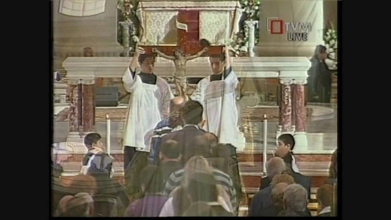 L-Adorazzjoni tas-Salib mil-Knisja  Parrokjali ta`  Kristu Re.wmv