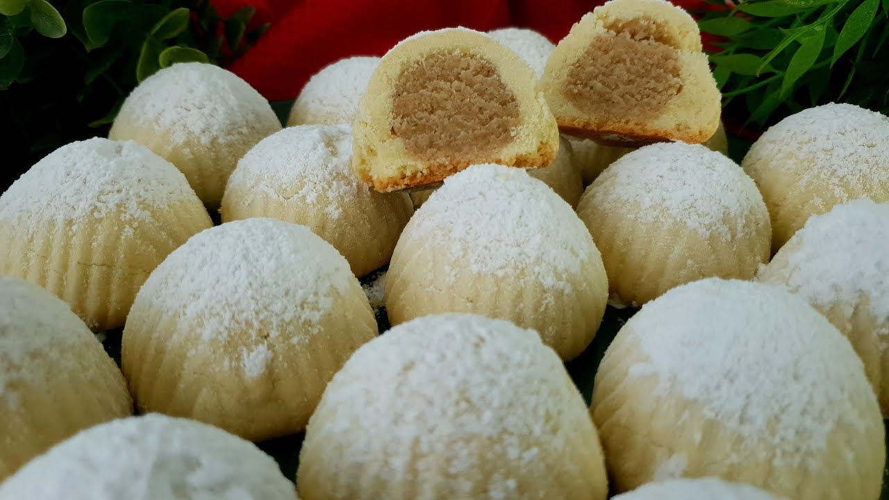 حلوة المعمول محشية باللوز بدون سميد  / Halwat El Maamoul