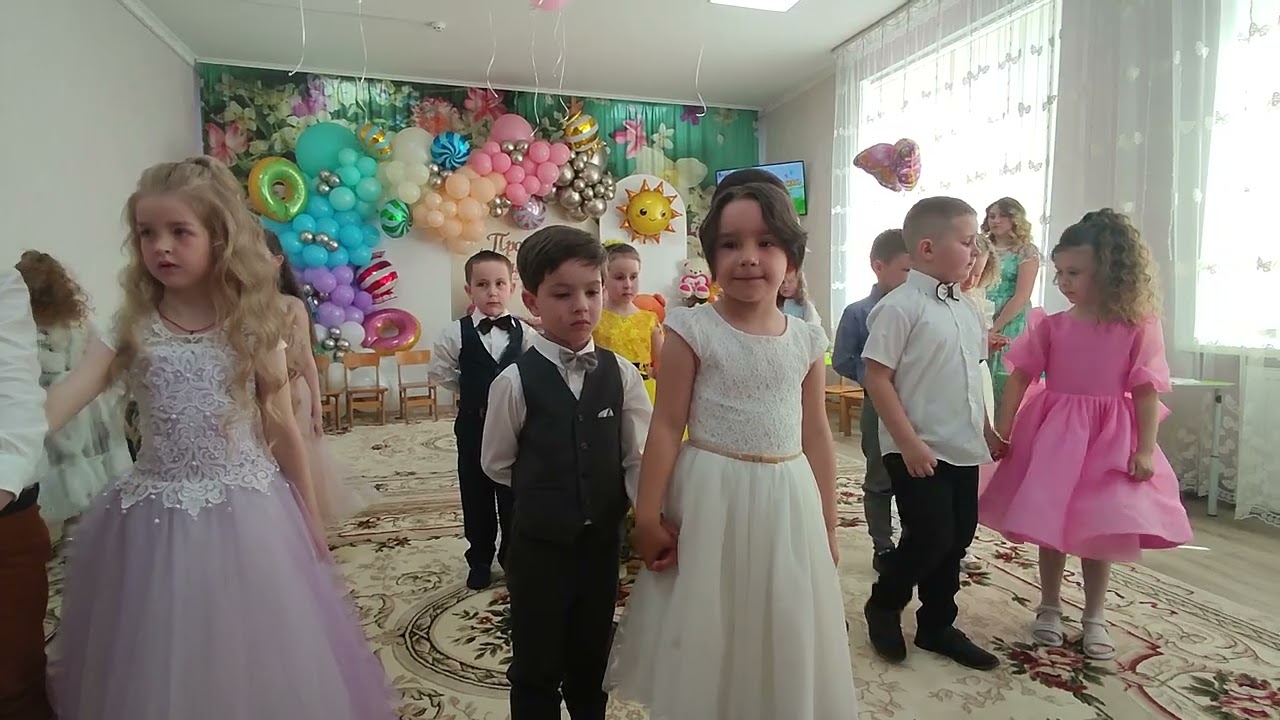 Вальс випускний в садочку 💓🩵💓