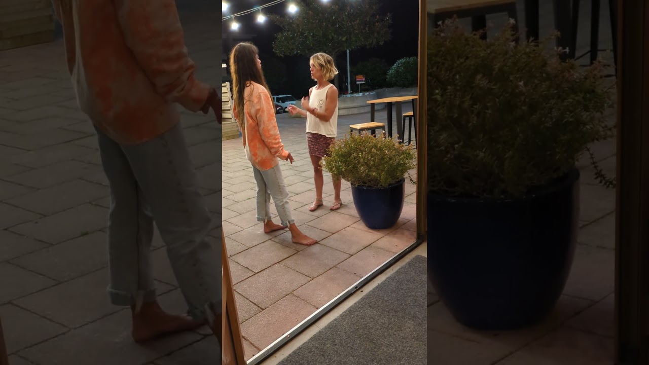 Girls candid smoking sampler 1