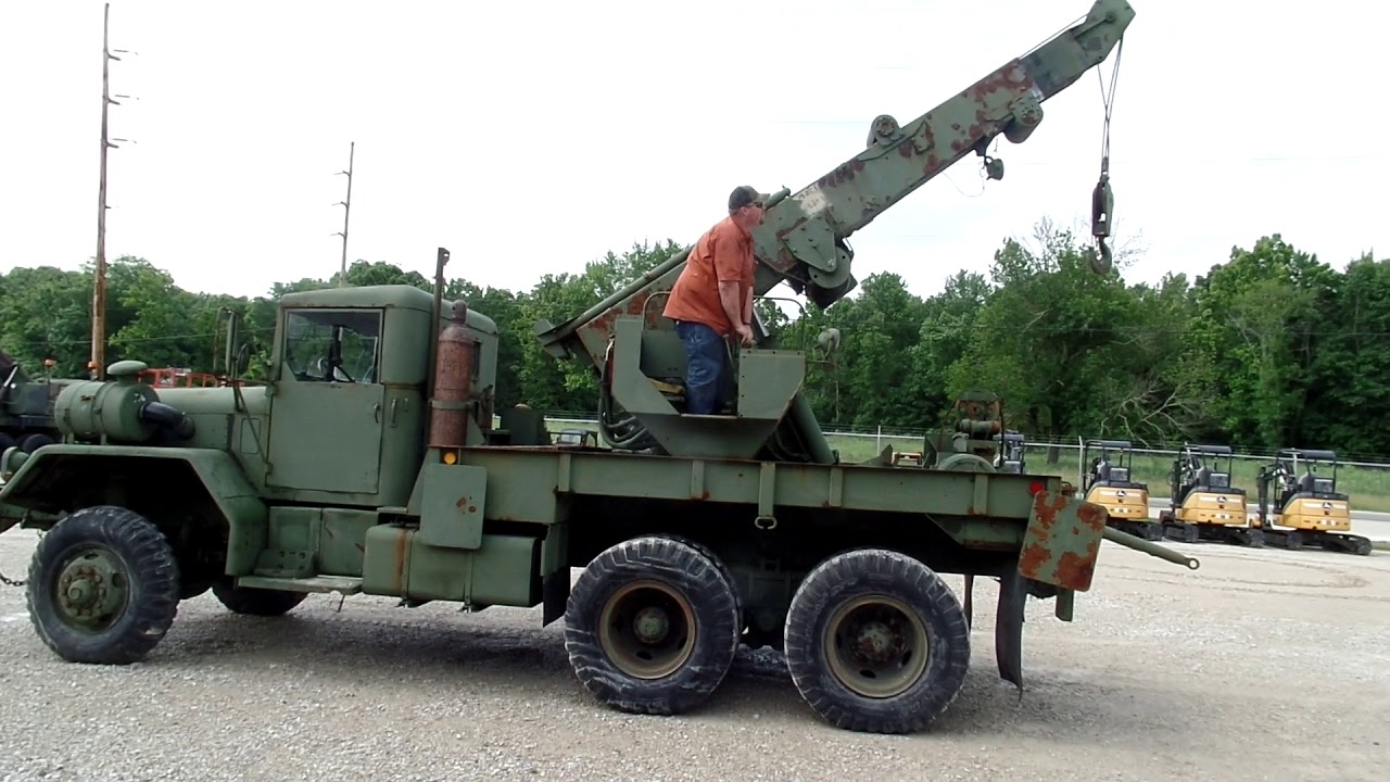 1971 M816 Military wrecker truck C&C Equipment