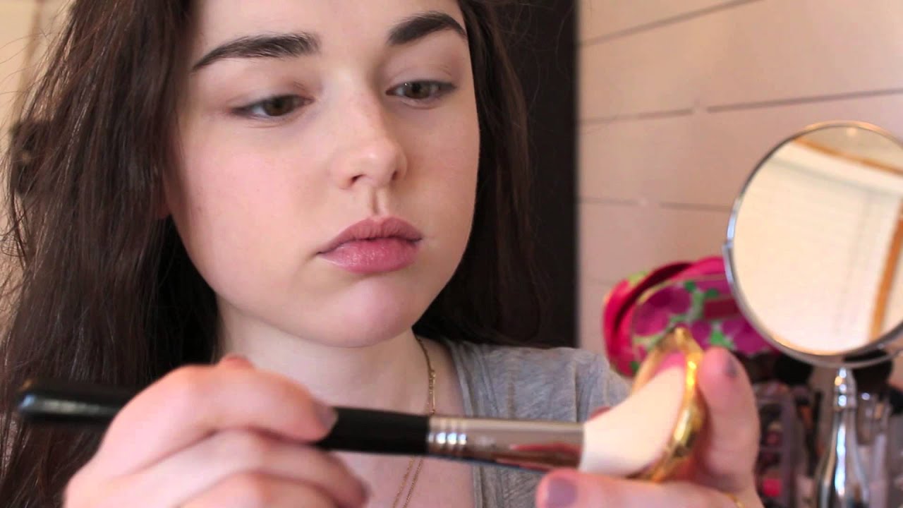 GRWM For Spring: Everyday Glowing Makeup | Chloé Zadori