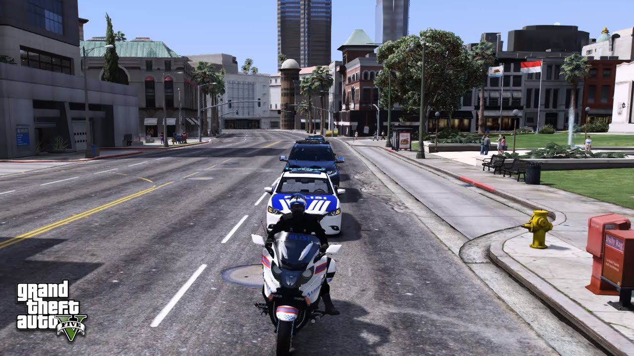 IRING-IRINGAN PENGAWALAN MENTERI OLEH POLISI | GTA 5 MOD POLISI INDONESIA