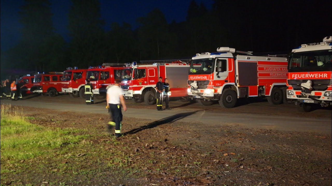 Immenhausen: 3000m² Waldboden in Brand geraten - Feuerwehr im Großeinsatz 20.06.2017