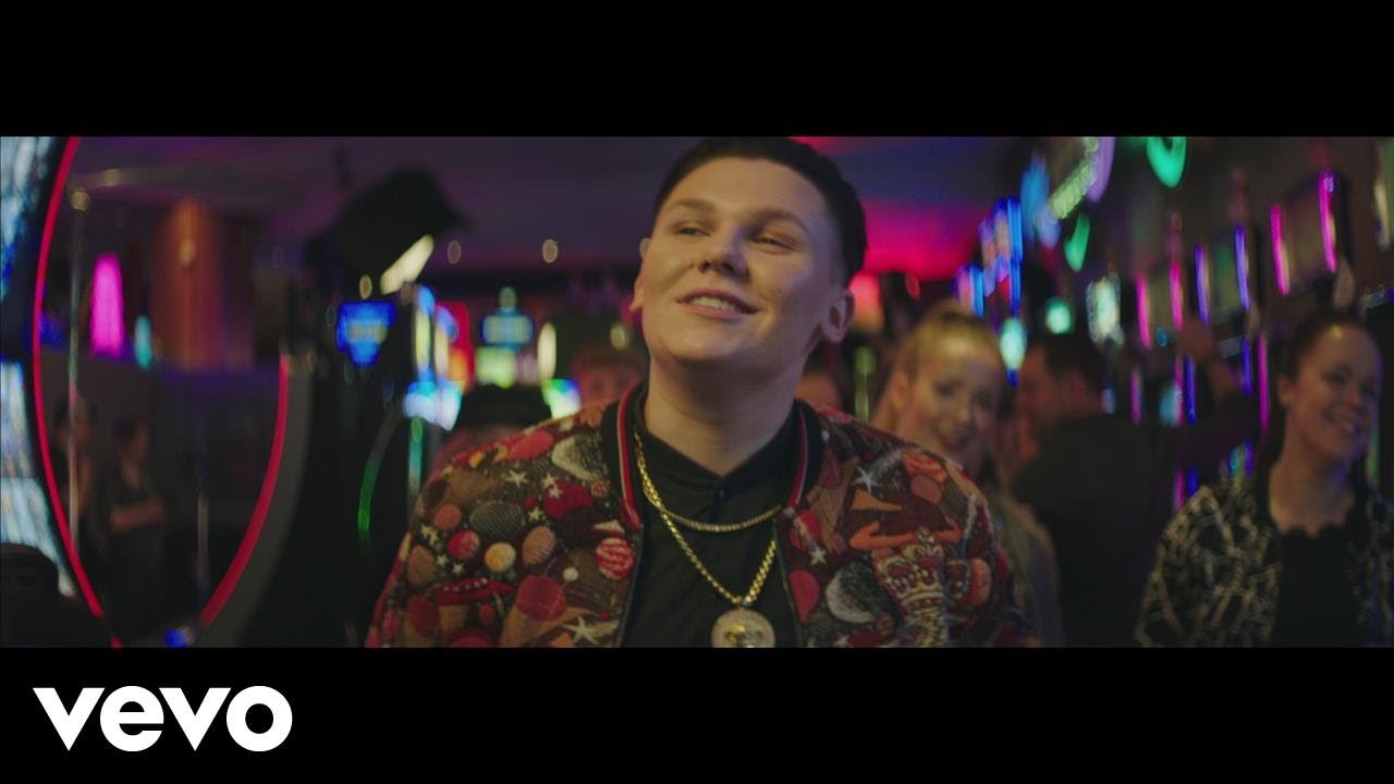 Arttu Lindeman - Fly